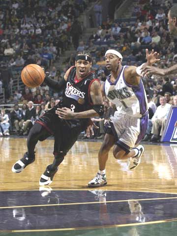 日职联战报：莱奥、知念庆破门，鹿岛鹿角2-1横滨FC（J联赛战报：莱奥、知念庆建功，鹿岛鹿角2-1力克横滨FC）