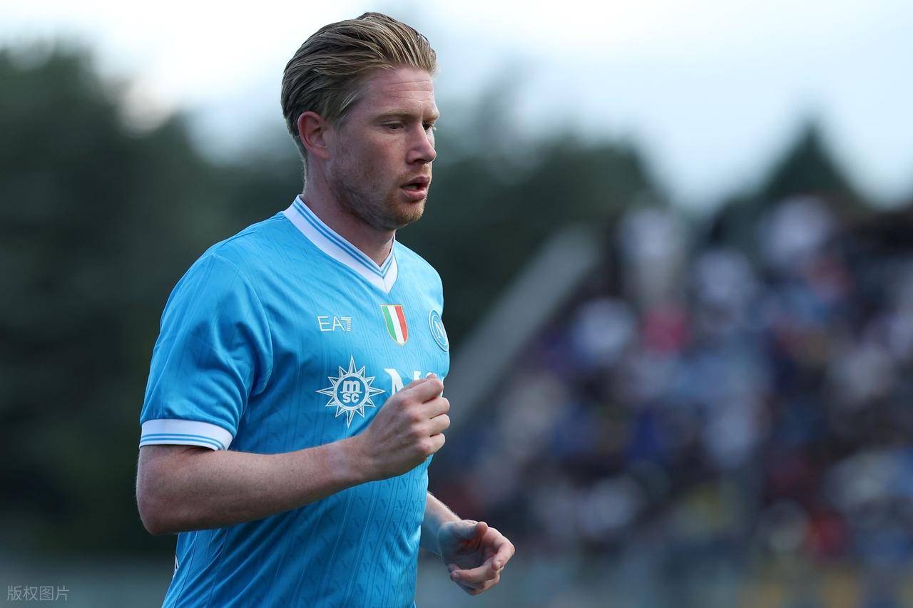 记者：巴萨已经就阿尔瓦雷斯的转会与马竞进行了接触（媒体：巴萨已与马竞就阿尔瓦雷斯转会展开接触）