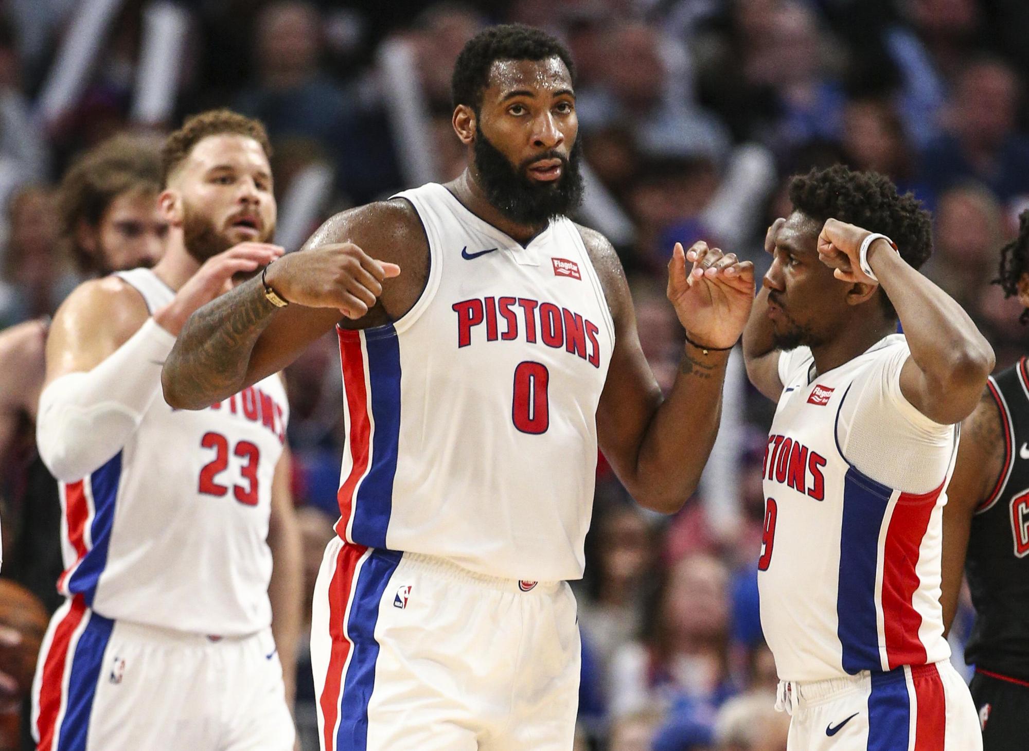 萨林杰真不行了？广东“三王炸”验货成功，朱芳雨被迫更换大外援（萨林杰状态堪忧？广东“三王炸”试验成功，朱芳雨不得不更换大外援）