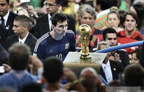 加纳主帅：不管塞梅尼奥在冬窗还是夏窗转会，对备战都没影响（加纳主帅：塞梅尼奥何时转会都不影响球队备战）