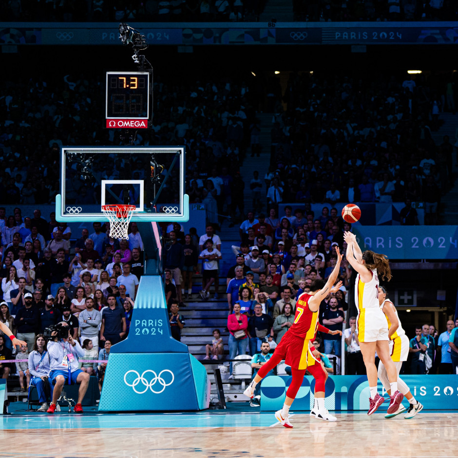 联盟高度重视狄龙废掉库里和詹姆斯事件，肖华或对他进行禁赛处罚（联盟对狄龙致库里与詹姆斯受伤事件高度关注，肖华或将对其处以禁赛）