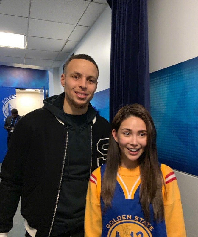 波波维奇与邓肯共赏马刺雷霆之战（波波维奇携邓肯同观马刺对阵雷霆）