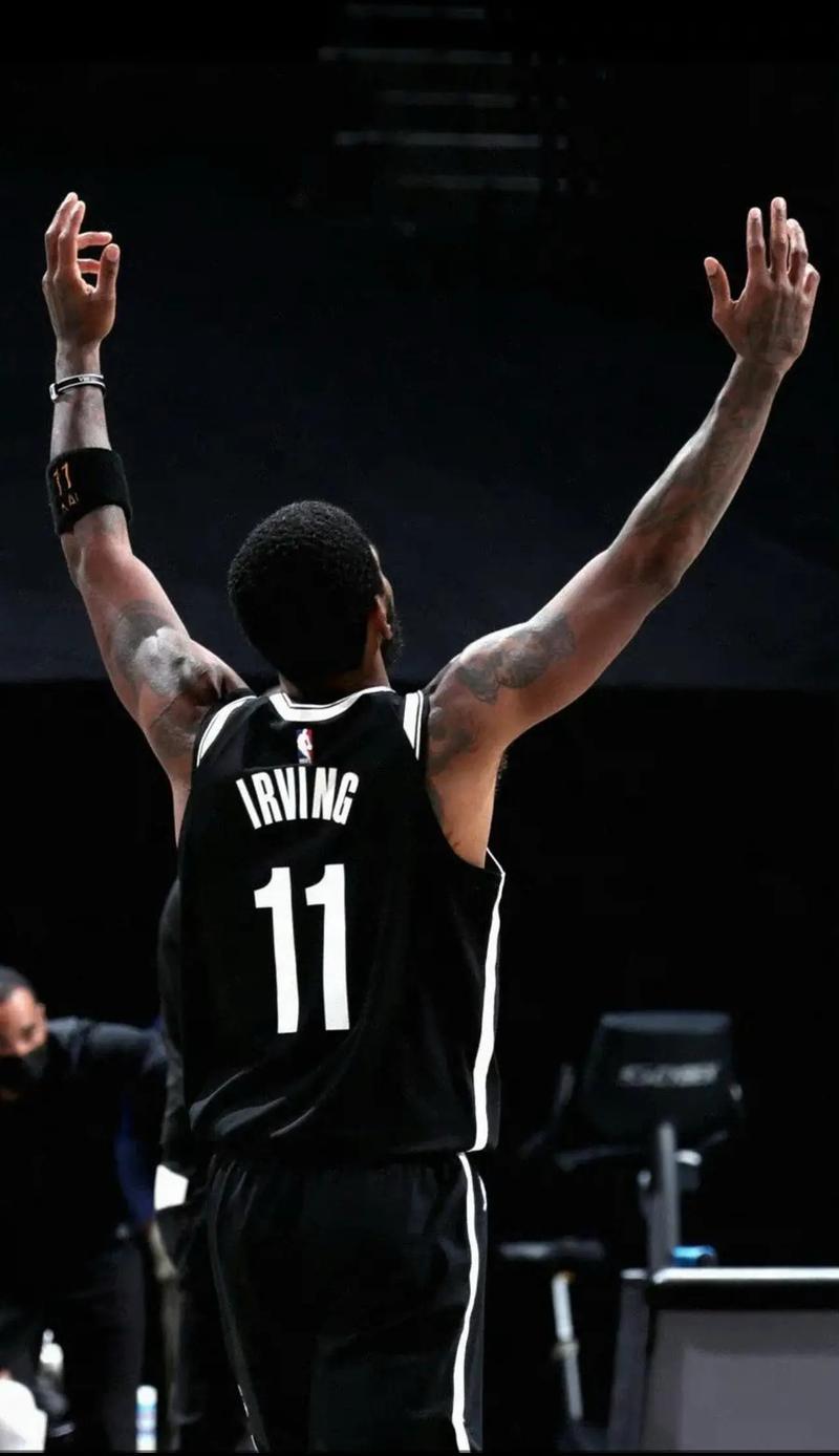 足球中超球队前锋脚踝受伤，赛季恐报销（中超球队锋线大将脚踝受伤，赛季或提前报销）