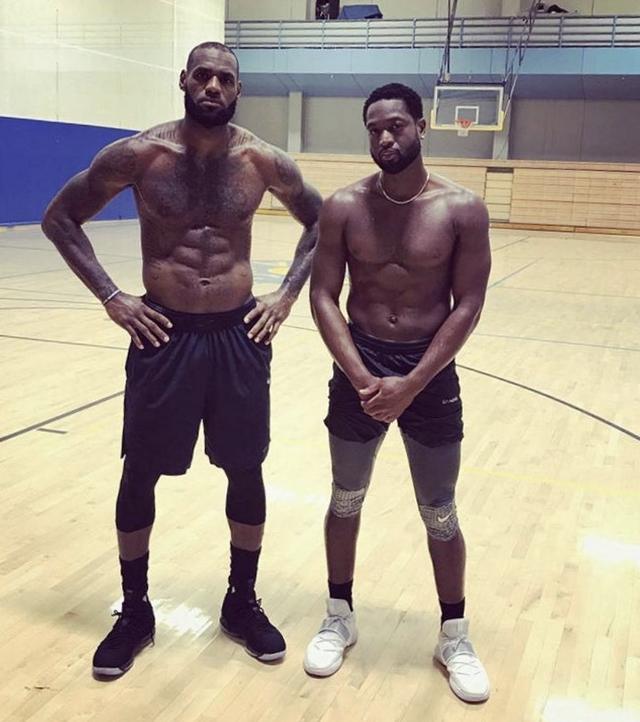 罗马诺：切尔西认为埃斯特旺是完美签约，愿笑着支付浮动条款（罗马诺：切尔西视埃斯特旺为理想引援，愿欣然支付附加条款）